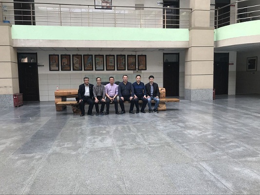 合影.png 合影.png